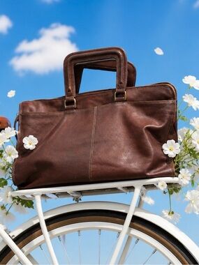 Men's Brown Leather Briefcase - Professional Everyday Carry